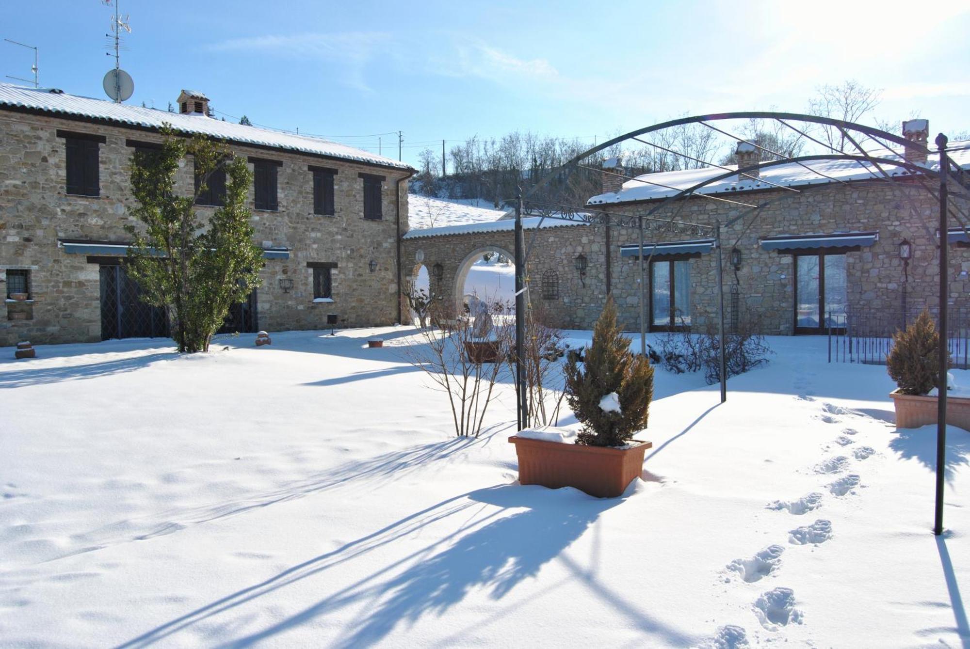 I Quattro Passeri Country House Santa Paola Dış mekan fotoğraf
